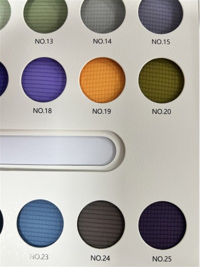 GZ-DZLP  F084  速乾方格  規格：160cm  克重：75g/㎡  成分：100%復合彈性纖維  吸濕速乾  7A抗菌 細節-4